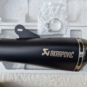 Silencieux Slip on noir Akrapovic BMW RnineT
