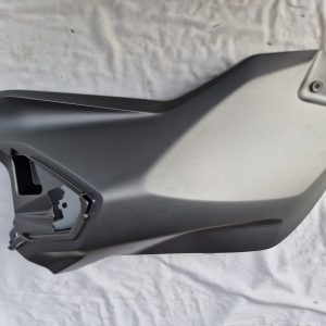 Cache réservoir pièce brute droite rohteil/blank BMW G310GS