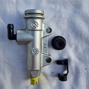 Maitre Cylindre de frein BMW R1200GS - R1200GSA