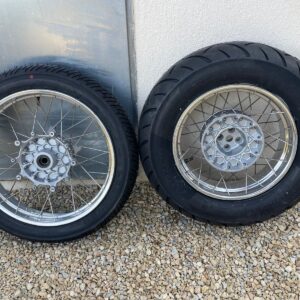 Roue Renovées avec rayons neufs et pneus 0 km BMW r1200C