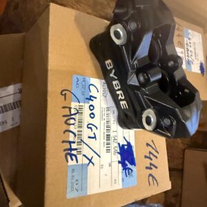 Etrier de freins gauche sans plaquettes C400